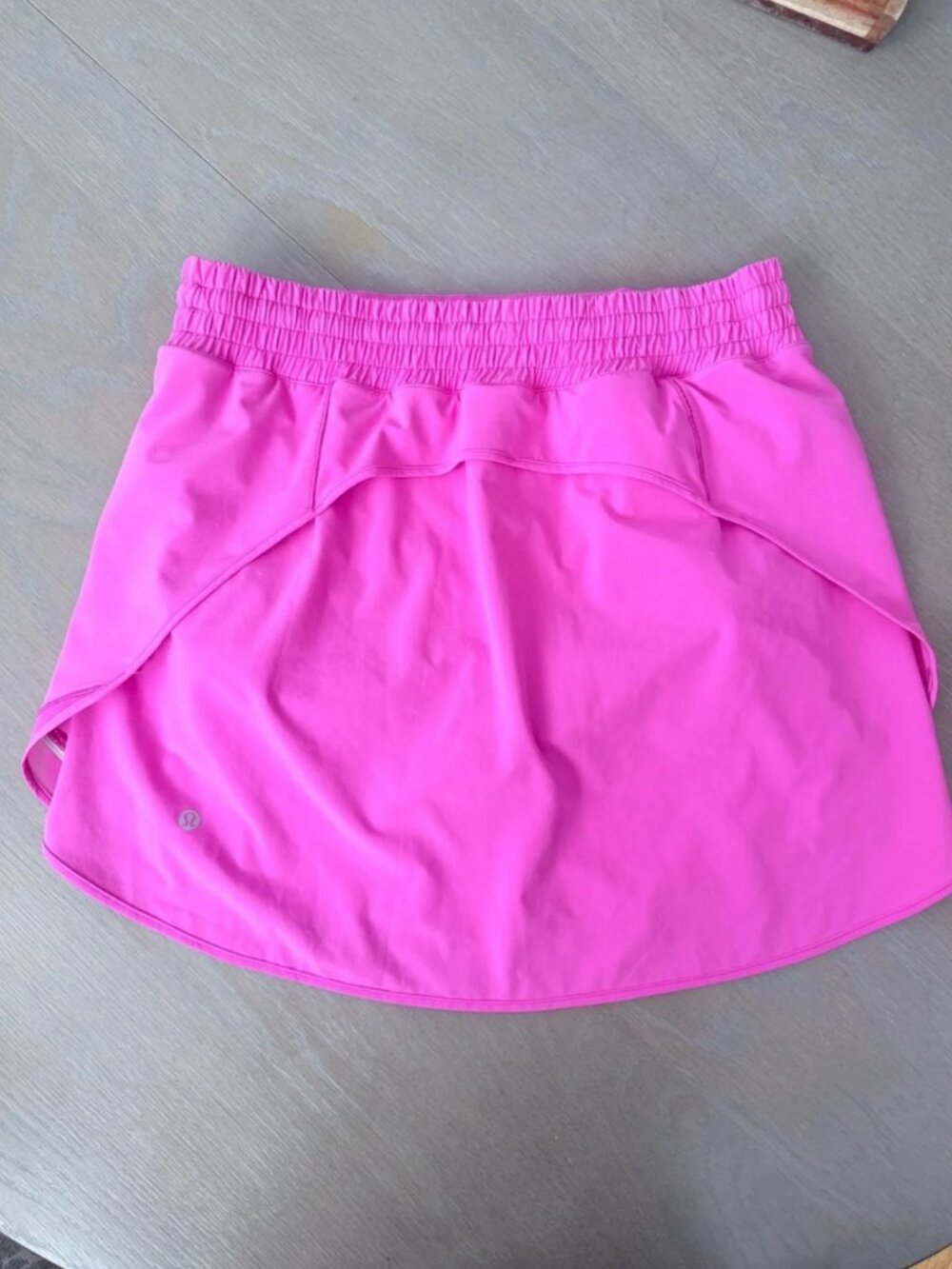 Lululemon Hotty Hot High-Rise Skirt – Size 12 – Sonic Pink 💖 - Picture 2 of 4